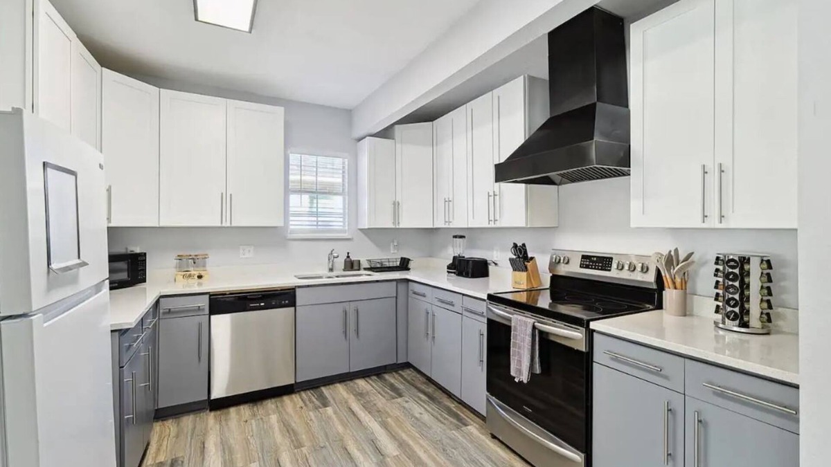 Kessler House | Charming Edgefield Retreat - Steps from Bishop Arts
