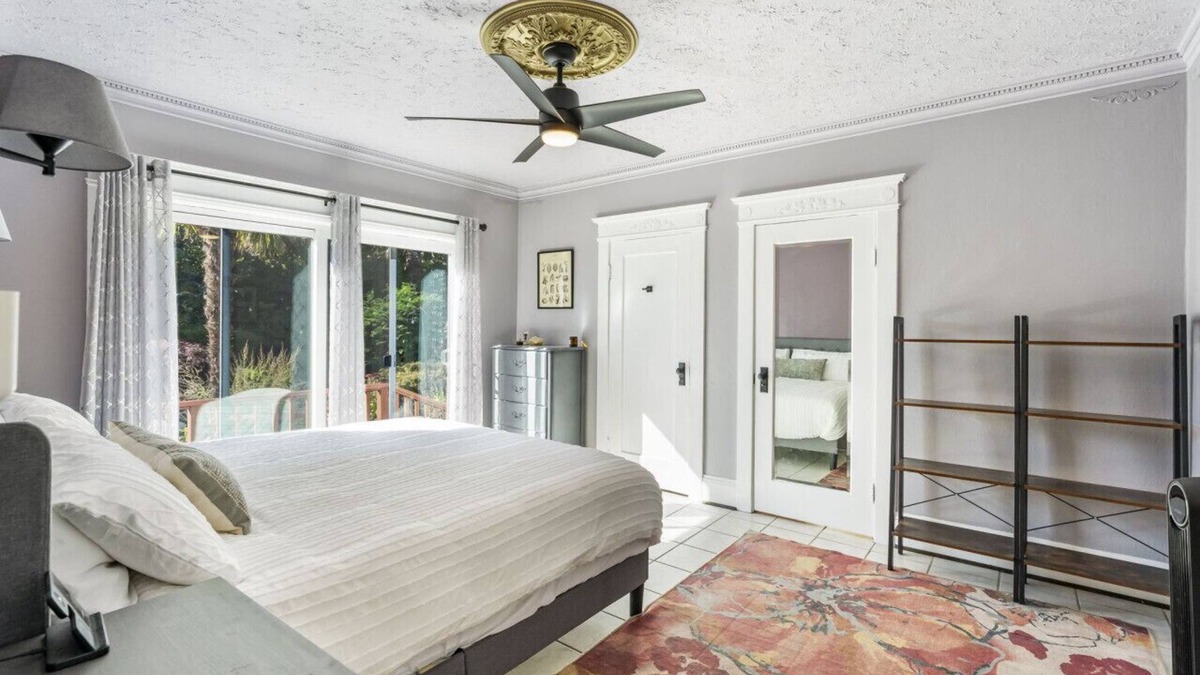 Rose City Park House | Charming & elegant 4BR Vintage Bungalow w/backyard oasis