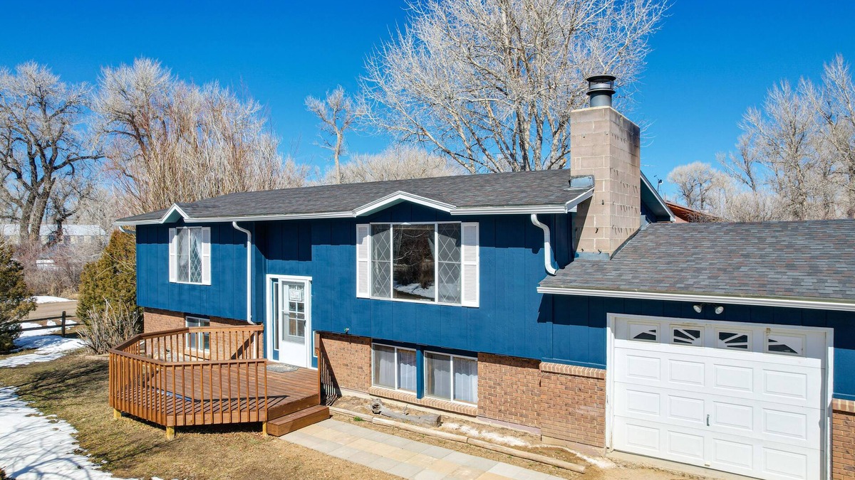 Elk Mountain House | Charming Elk Mountain Home: Hunt, Hike & Fish!