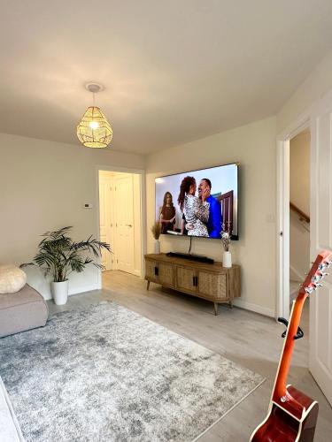 Preston House | Charming En-suite Bedroom