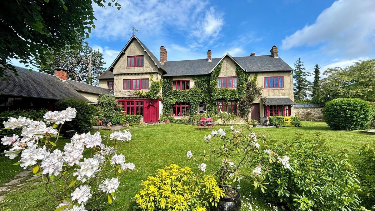 Lommoye House | Charming F2 on the ground floor of a large house near Giverny
