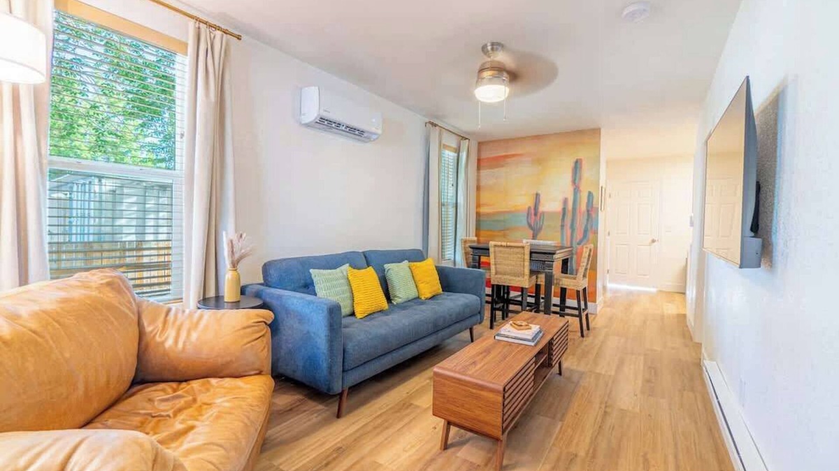 Old Southwest House | Charming Family 2BR Midtown Reno - Pets Welcome