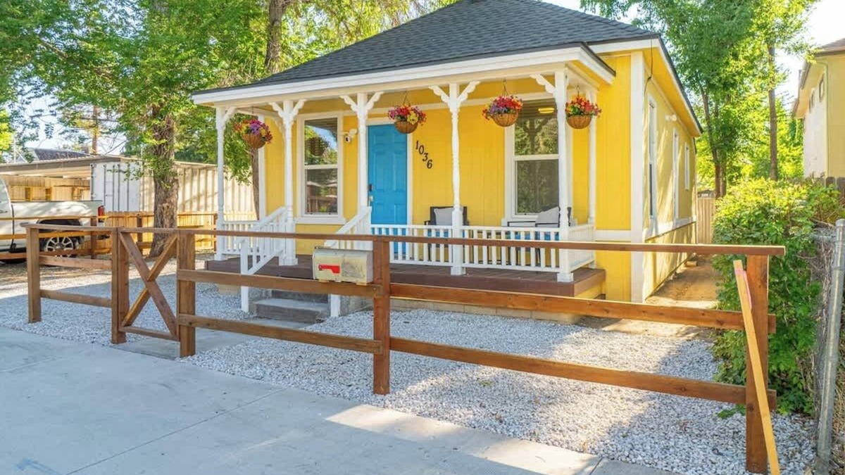 Old Southwest House | Charming Family 2BR Midtown Reno - Pets Welcome