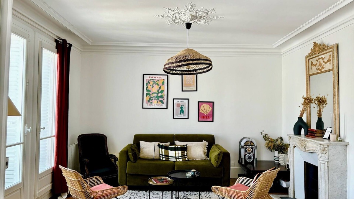 Quartier de Rochechouart Apartment | Charming family apartment with breathtaking view of Montmartren