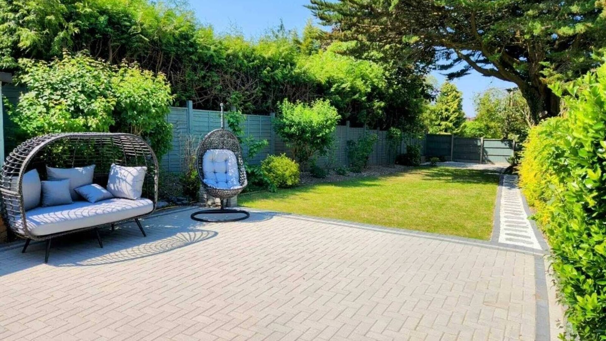 Sanderstead House | Charming family home in the heart of Sanderstead.