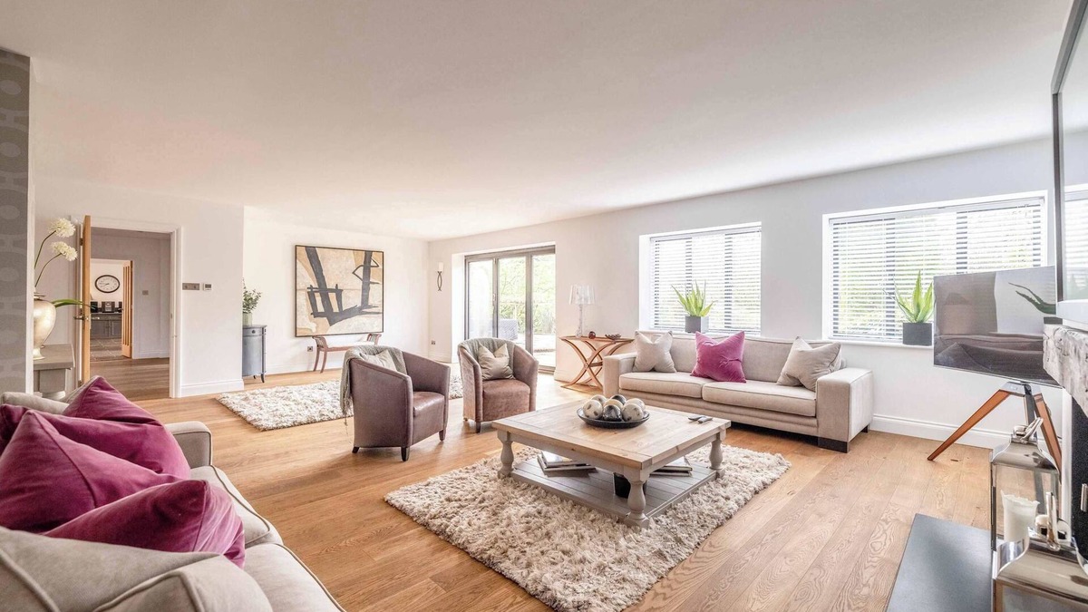 Ascot House | Charming Family Retreat in Ascot