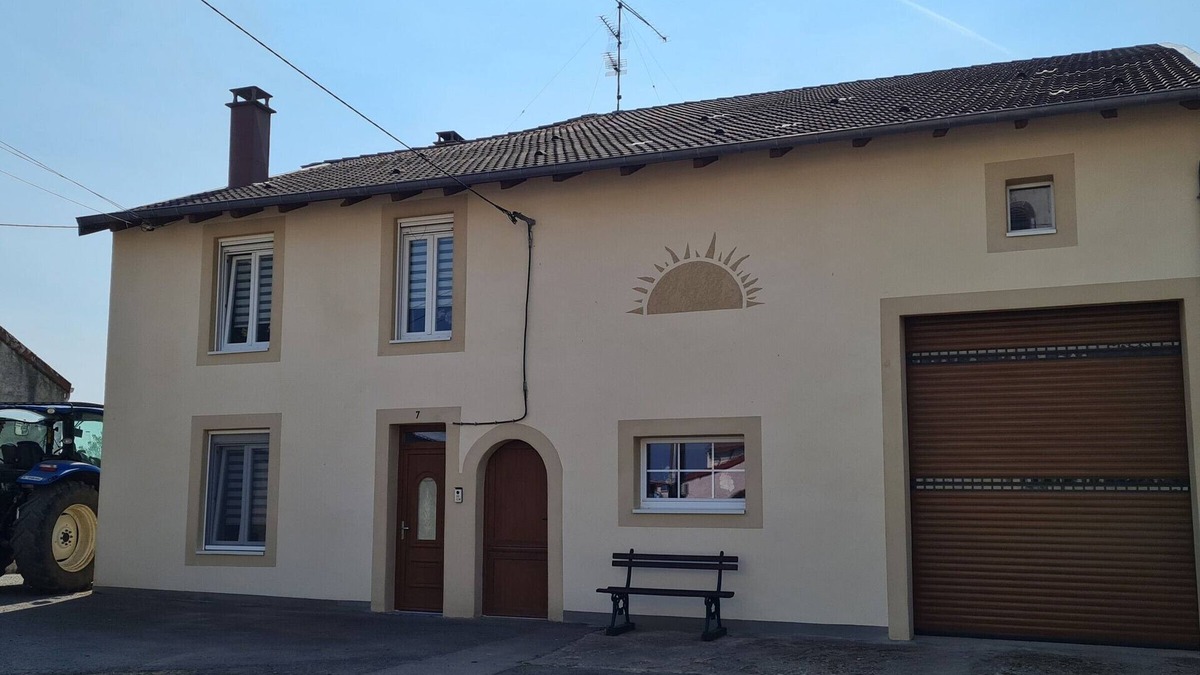 Franconville Cottage | Charming Farmhouse Apartment with Modern Amenities near Lunéville