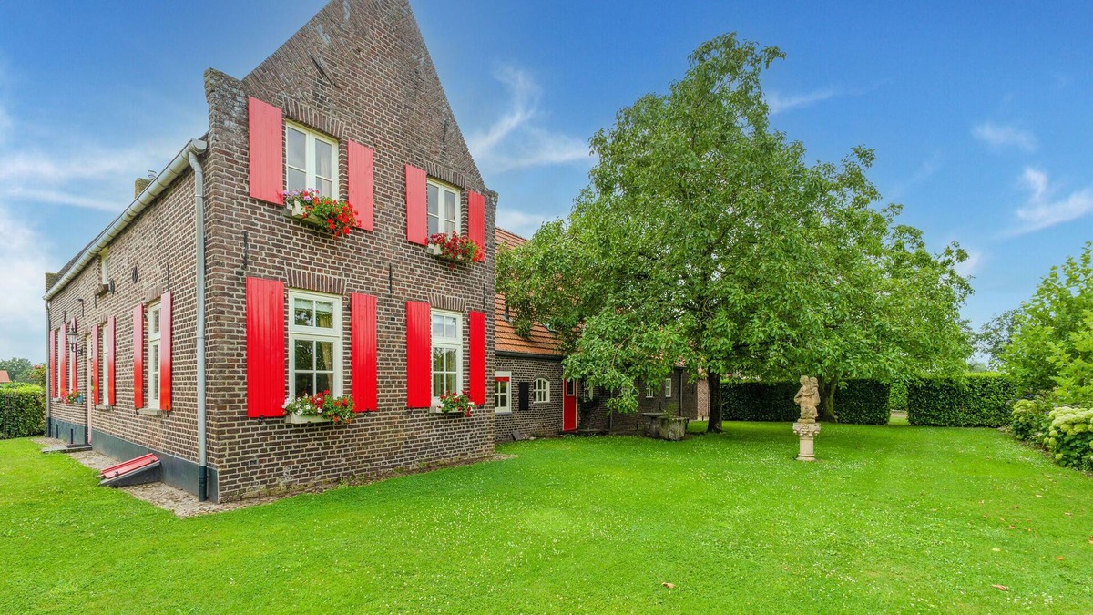 Well Other | Charming farmhouse in Well with garden