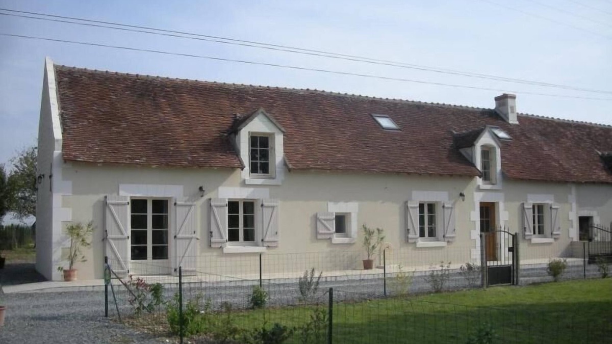 Lye Cottage | Charming farmhouse: Loire Castles, Zoo de Beauval, vineyards, family-friendly amenities