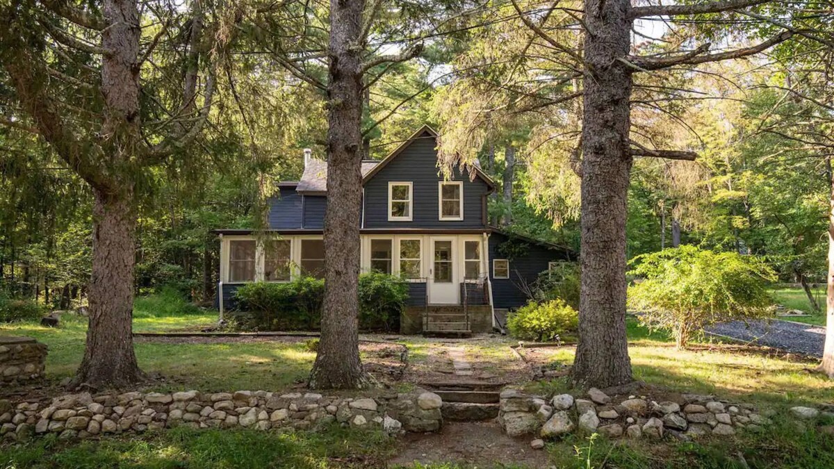 Pine Bush Other | Charming Farmhouse - Minnewaska Park