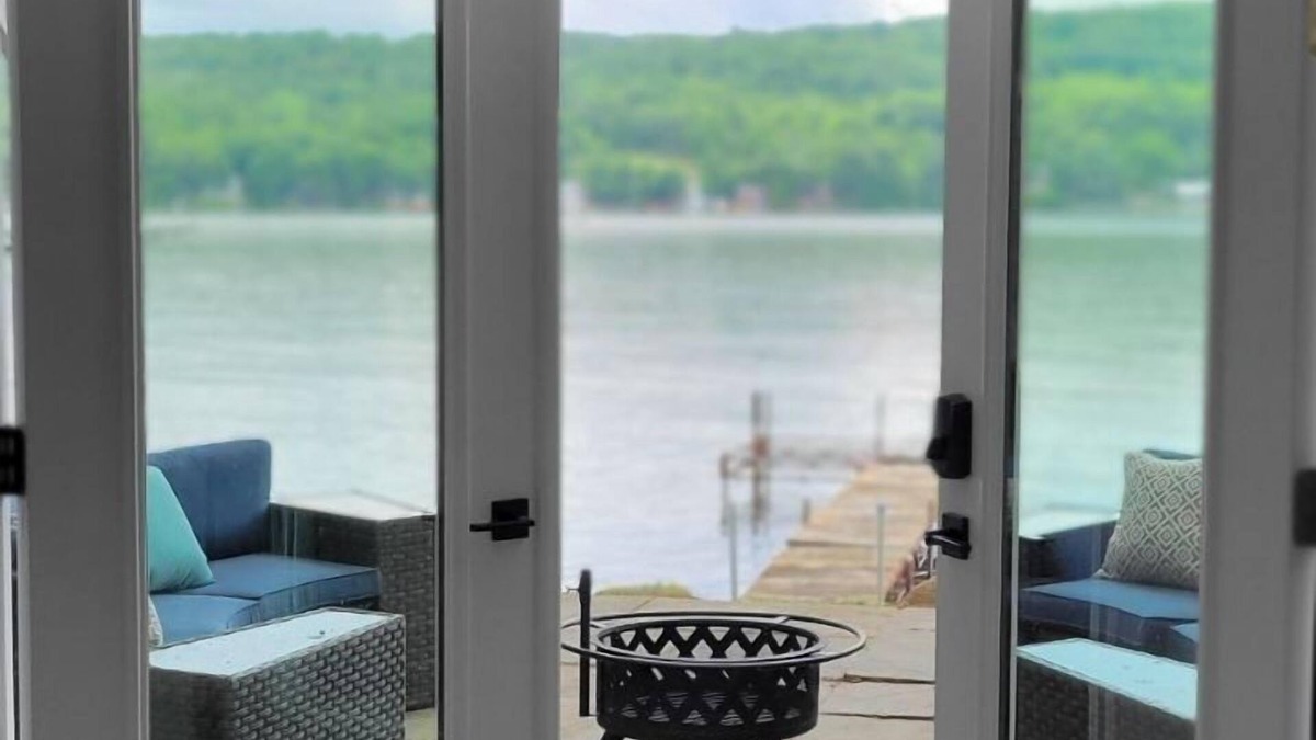 Hammondsport Cottage | Charming Finger Lakes cottage with 3 levels of lakefront views for all seasons