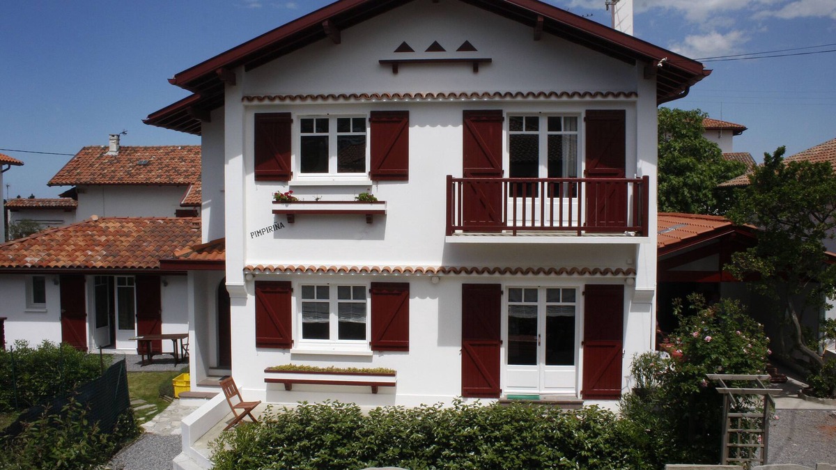 Guethary House | CHARMING FLAT GROUND FLOOR - THE VILLAGE CENTRE