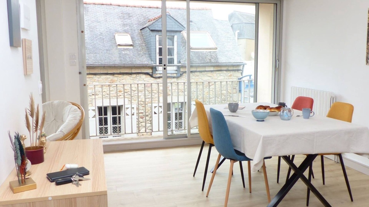 Auray Apartment | Charming flat in the centre of Auray