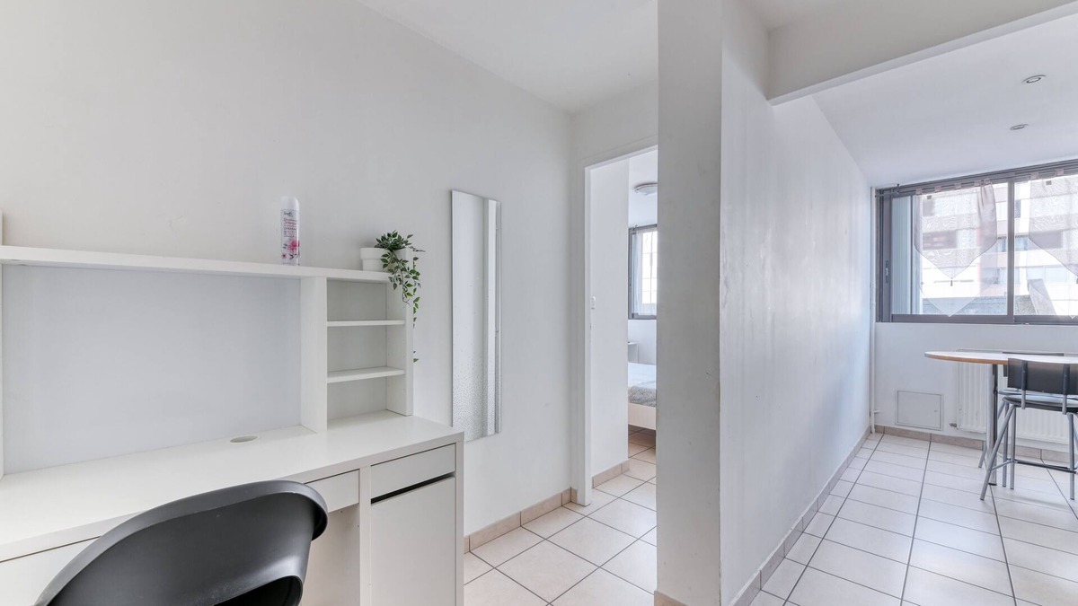 Zola - Pressense Apartment | Charming Flat in Villeurbanne Gratte-Ciel