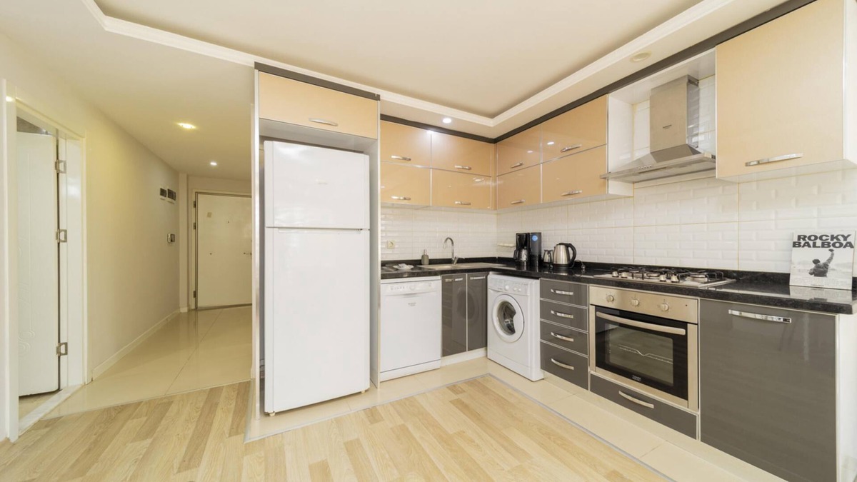 Konyaalti Apartment | Charming Flat w Balcony, Garden, Pool in Antalya