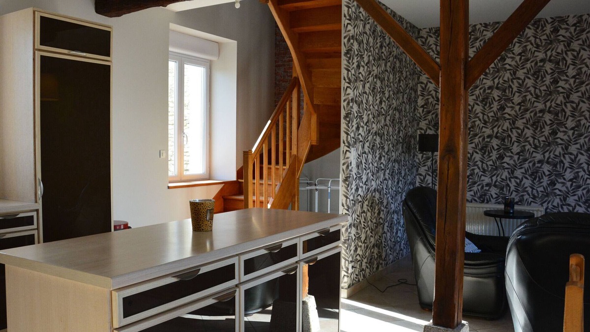Oinville-Saint-Liphard Cottage | Charming Farmhouse Stay: Cozy 2-Bedroom Home with Terrace, Near Paris, Orléans & Chartres