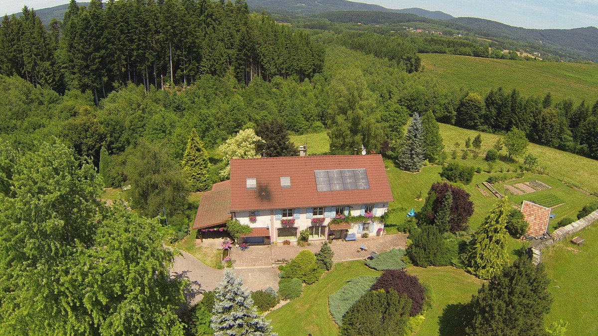Provencheres-et-Colroy Cottage | Charming gîte in an old Vosges farmhouse isolated from the village