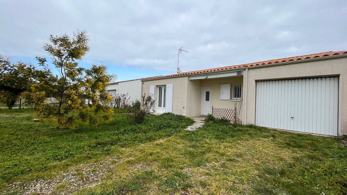Cheray House | Charming 2BR Home in Saint-Georges-d'Oléron with Garden, Close to Shops & Cycle Paths
