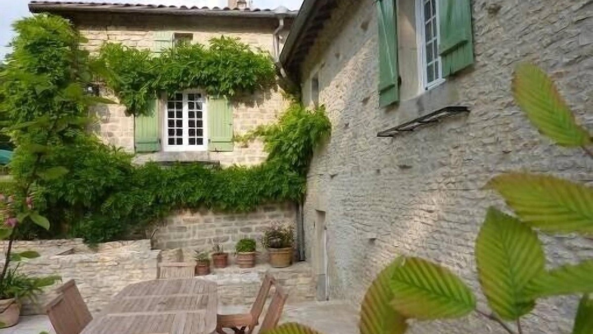 Thonnance-Les-Joinville Cottage | Charming B&B