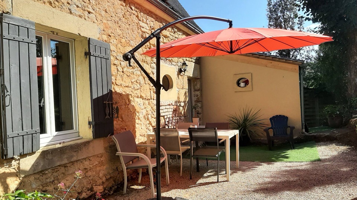 Sarlat-la-Caneda House | Charming french house, authenticity, exposed stones, beams, fireplace