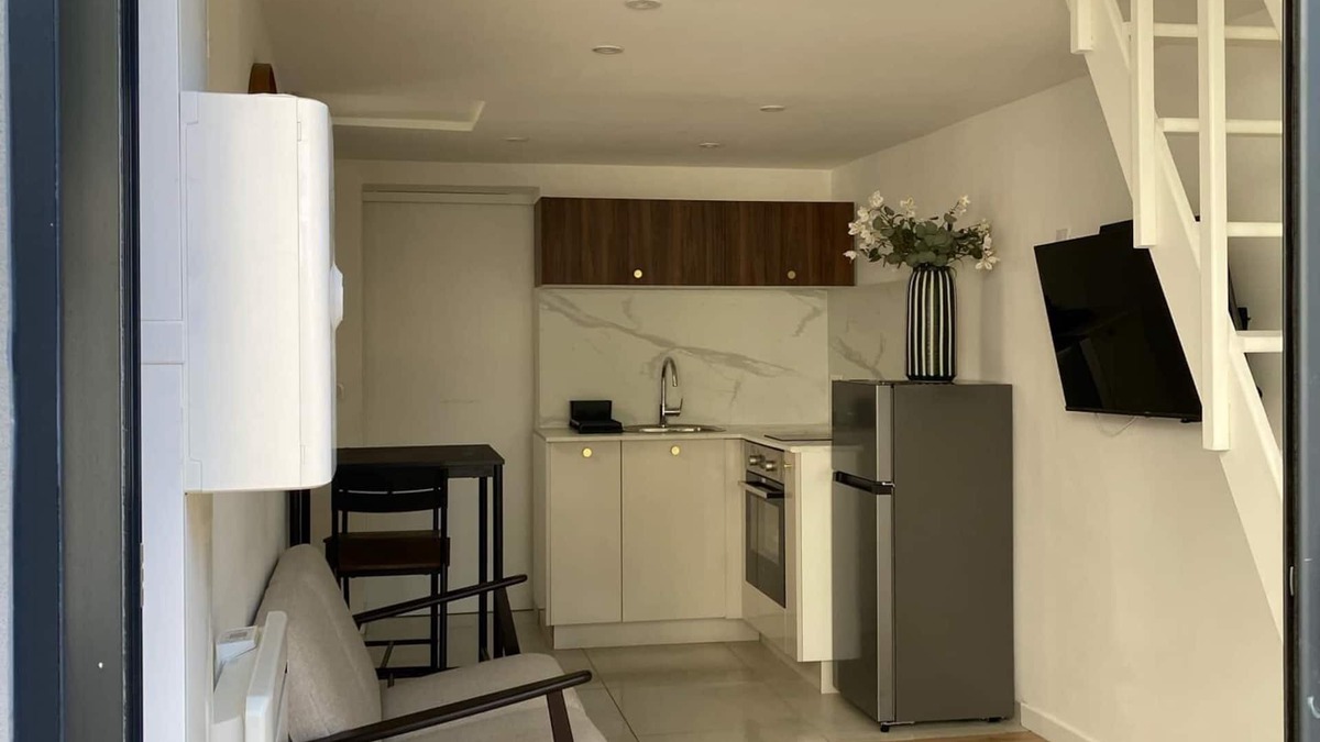 Cenon Apartment | Charming fully-equipped studio downtown