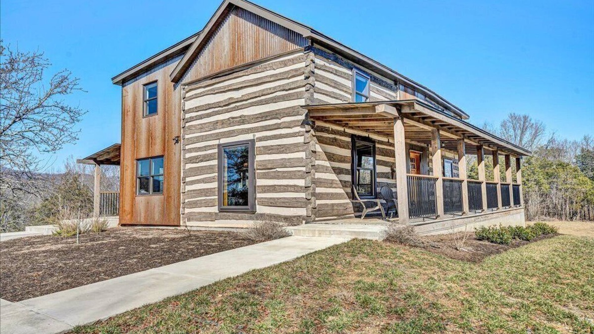 Lowesville Cabin | Charming, fully renovated 19th century cabin with spectacular views. 4 BR, 2 BA.
