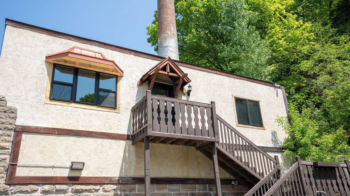 Jordan Apartment | Charming fully renovated Historic Home Away From Home originally built in 1863!