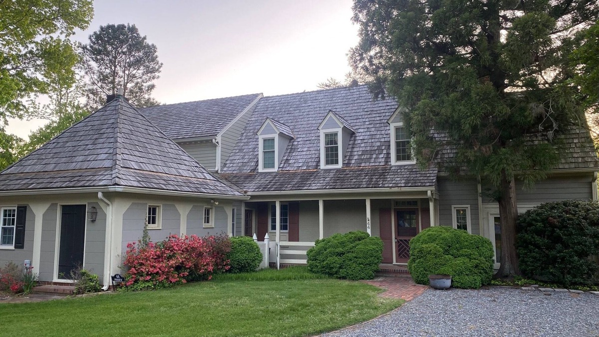 Weems House | Charming furnished 3-bedroom, waterfront home with boat slip on Carters Creek