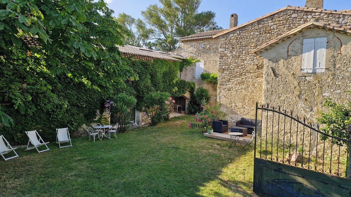 Roynac Apartment | Charming gîte Drôme Provençale