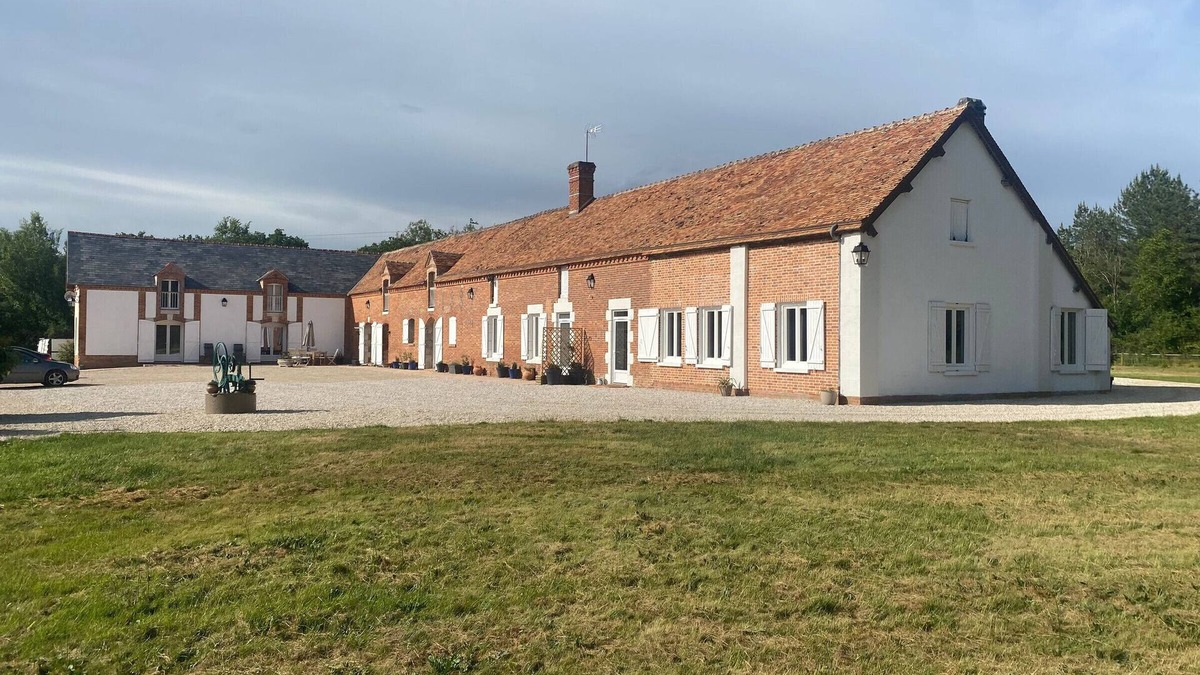 Vannes-sur-Cosson Cottage | Charming Gîte in Sologne: Forest, Lake, Hiking, Near Orléans & Castles