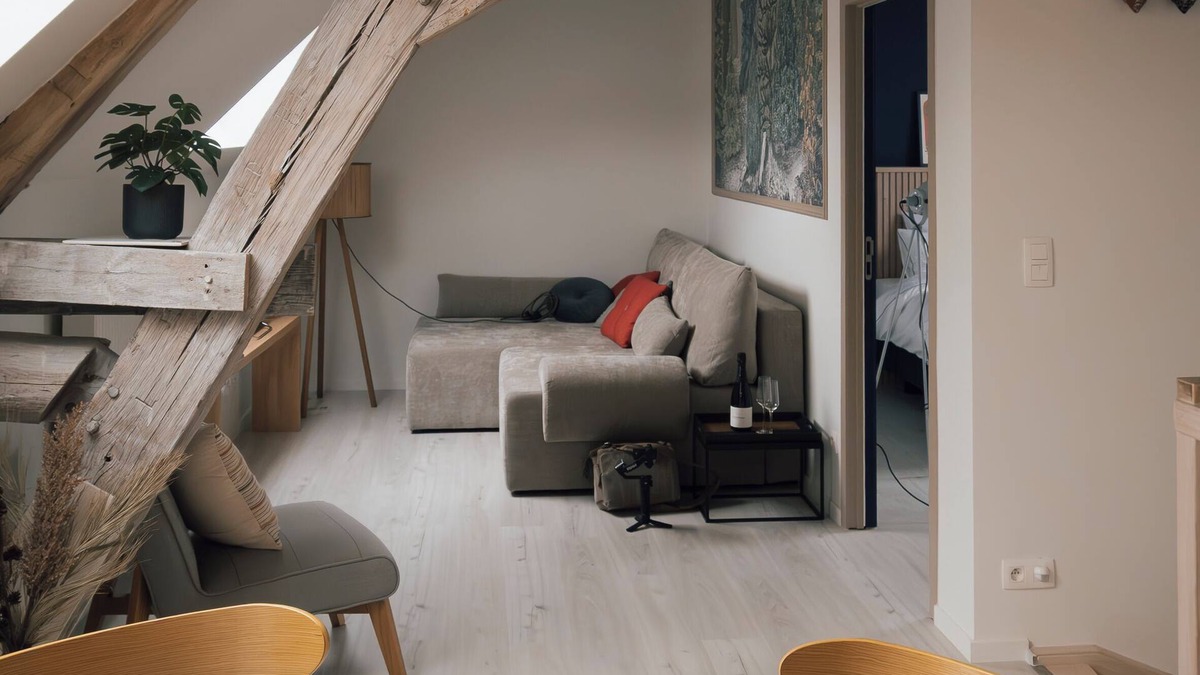 Emines Apartment | Charming gîte in an old farmhouse, near Namur (Belgium)