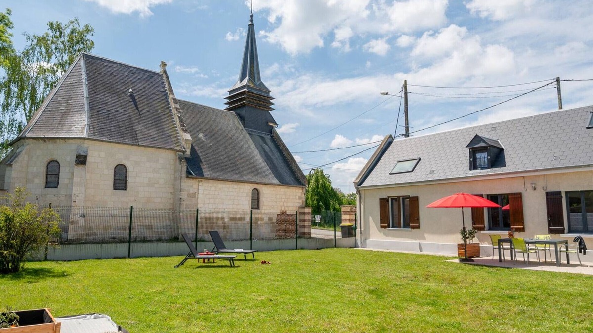 Gouy-les-Groseillers Cottage | Charming Getaway with Garden, WiFi, and Garage in Scenic Gouy-les-Groseillers