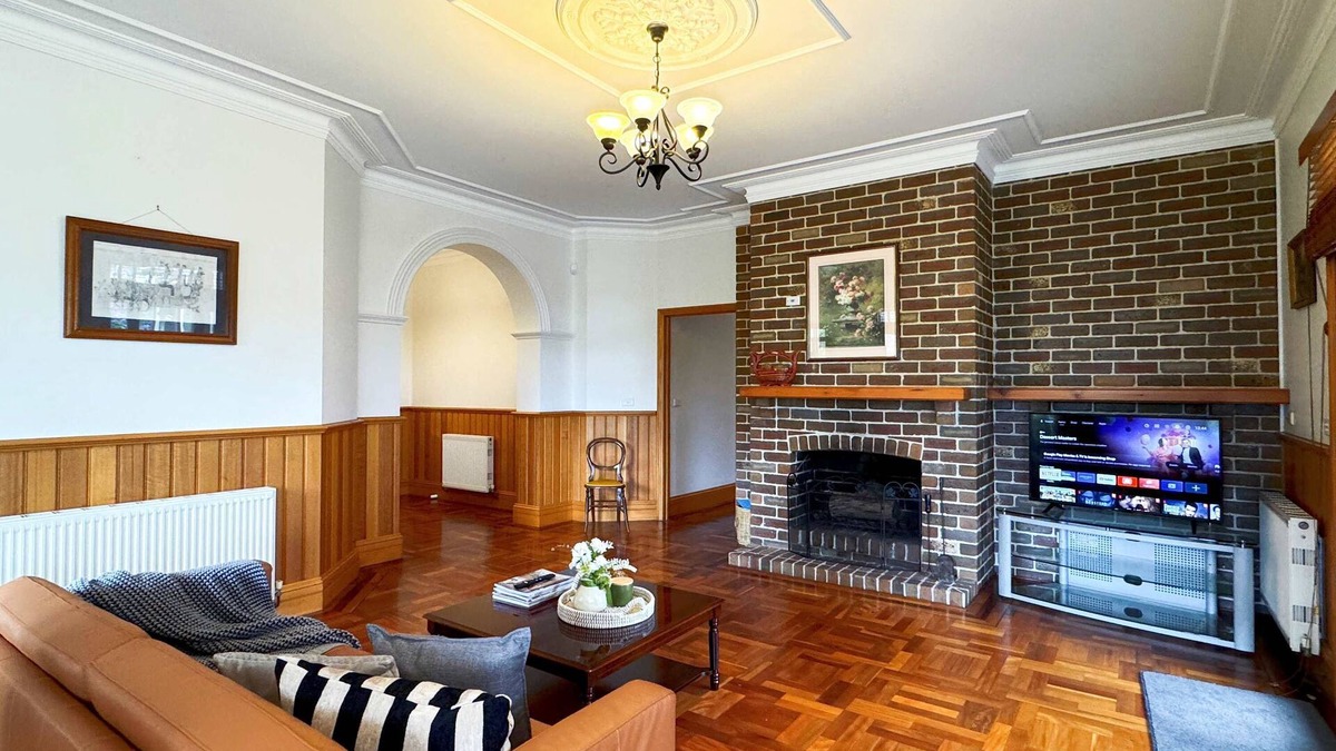 Garfield House | Charming Garfield Farm Stay 4BR Holiday Villa