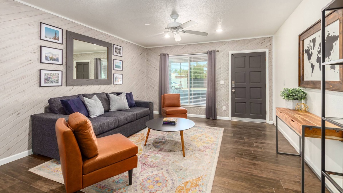 Gilbert House | Charming Getaway near Downtown Gilbert {NEW listing}