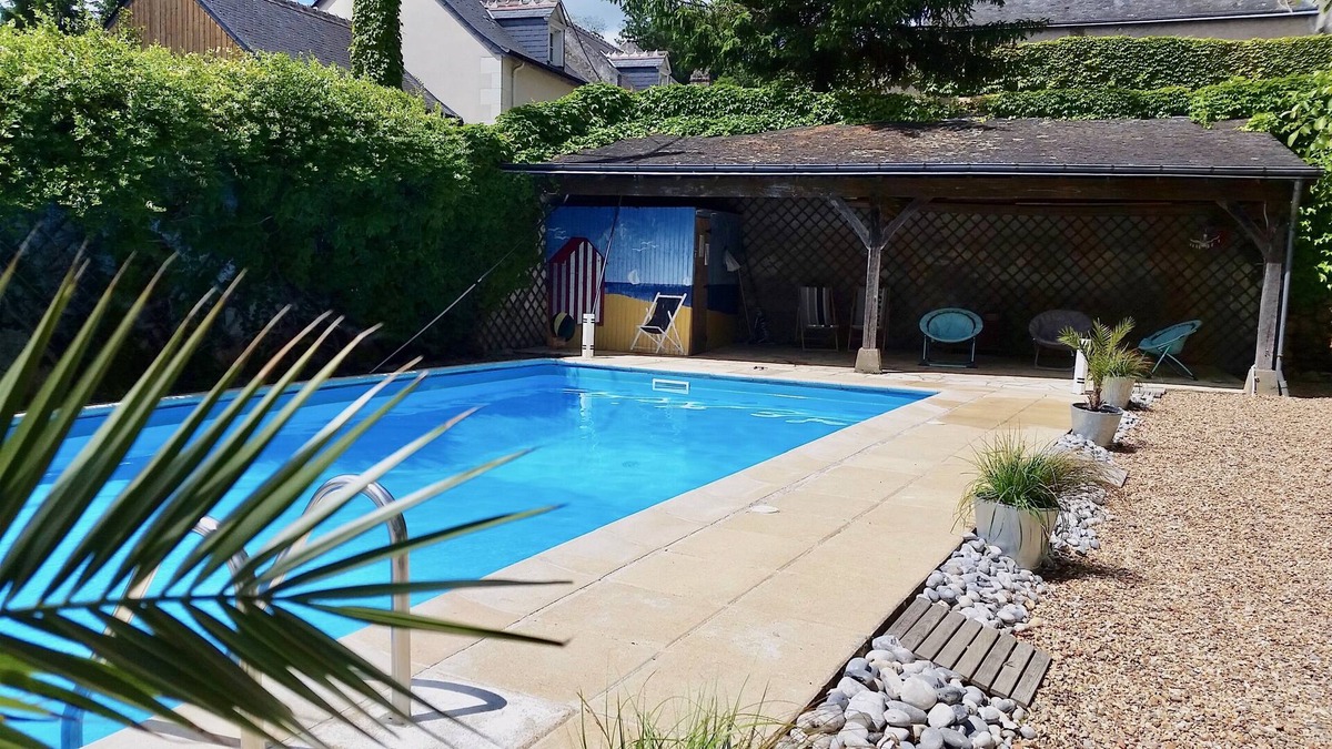Noizay Cottage | Charming gite between Tours and Amboise, in a winegrower property
