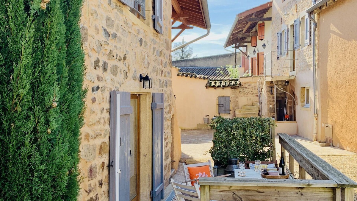 Lancie House | Charming Gîte in the Heart of Beaujolais