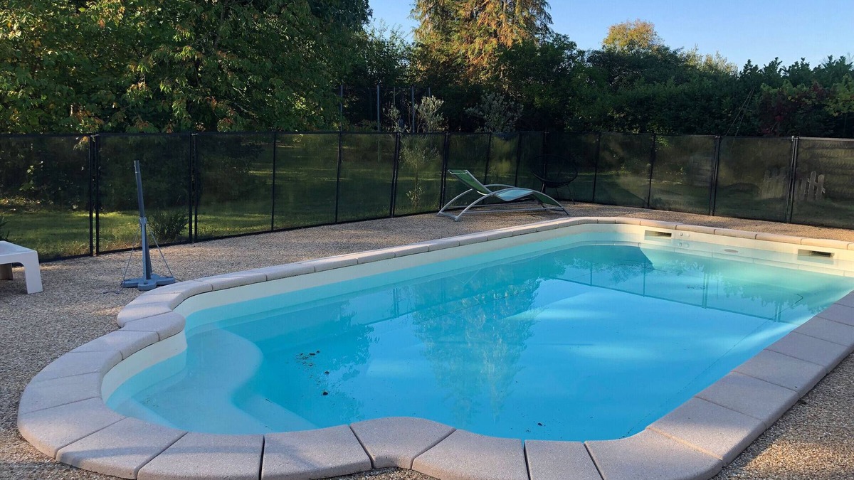 Dureil Cottage | Charming Gîte with Pool in Serene Sarthoise Countryside