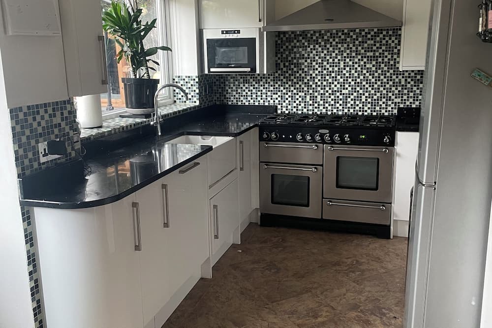 Eccleston House | Charming Green Retreat in Idyllic Eccleston