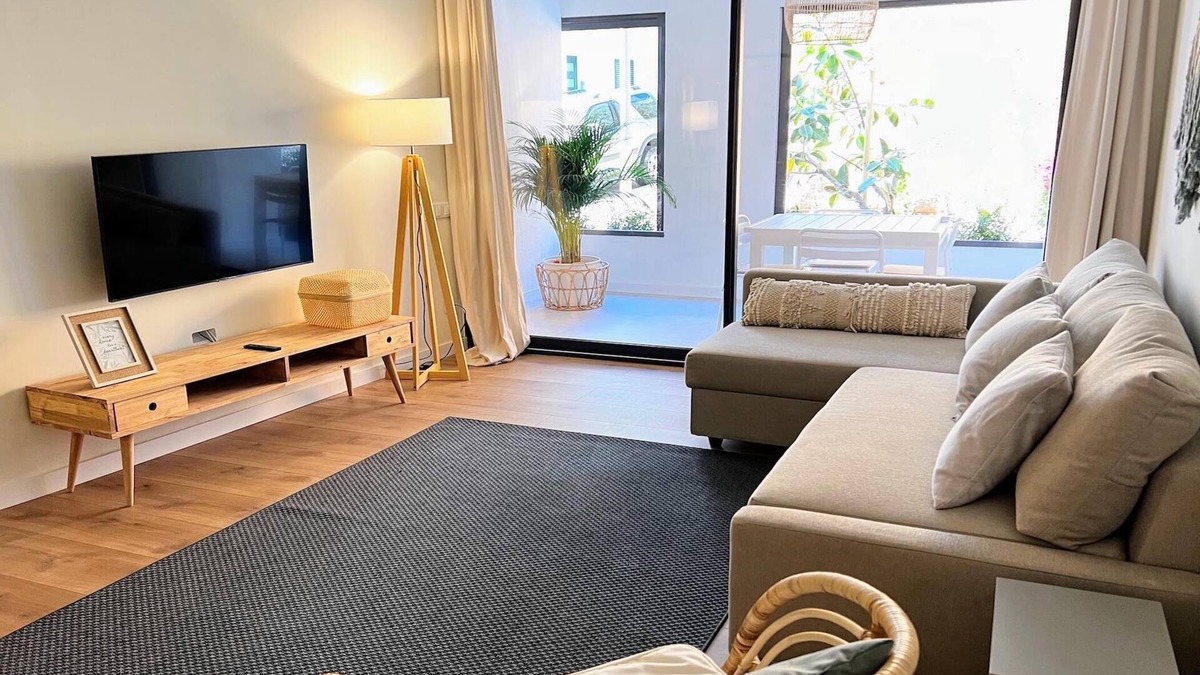 Sant Pol De Mar Apartment | Charming ground floor 200m beach and train