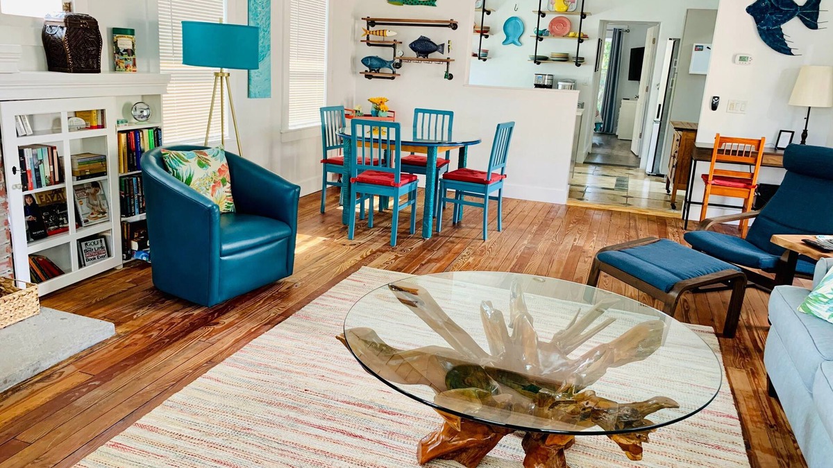 Gulfport House | Charming Gulfport Getaway Steps to Arts District