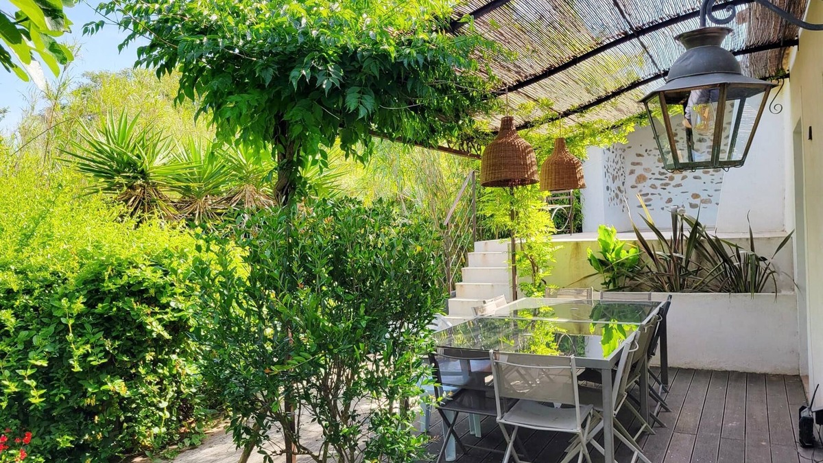 La Londe-les-Maures House | CHARMING HAMLET HOUSE FOR 8 PEOPLE 4 AIR-CONDITIONED BEDROOMS AND HEATED POOL