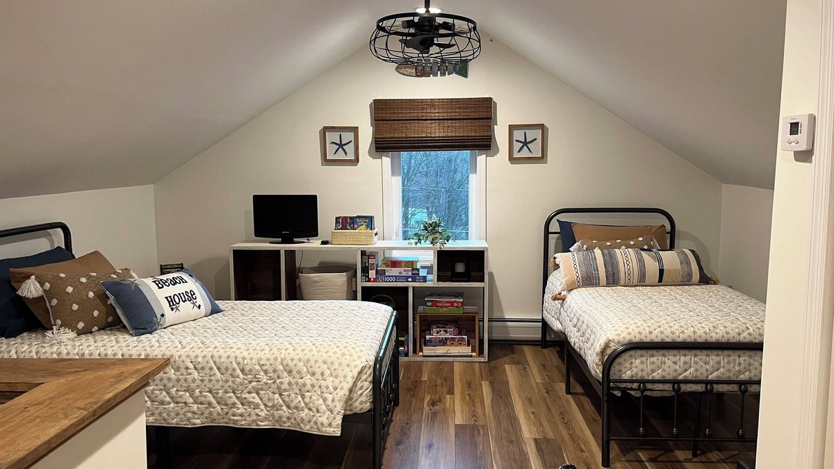 Lake Luzerne-Hadley House | Charming Hillside Cottage in Beautiful Lake Luzerne