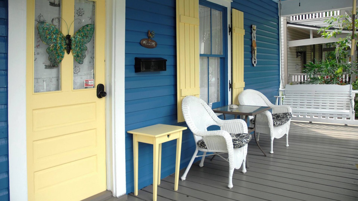 Downtown Historic District Apartment | Charming Historic Apartment Located in Downtown Saint Augustine. Park and Walk