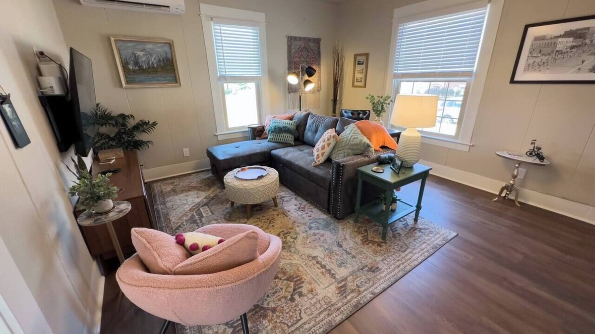 York House | Charming Historic Downtown 1BR | A+ Location