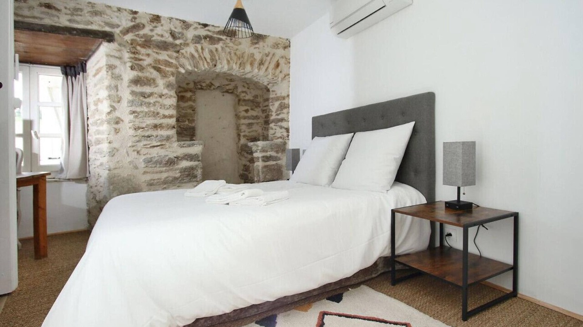 Leynhac House | Charming historic gem with modern flair in Leynhac