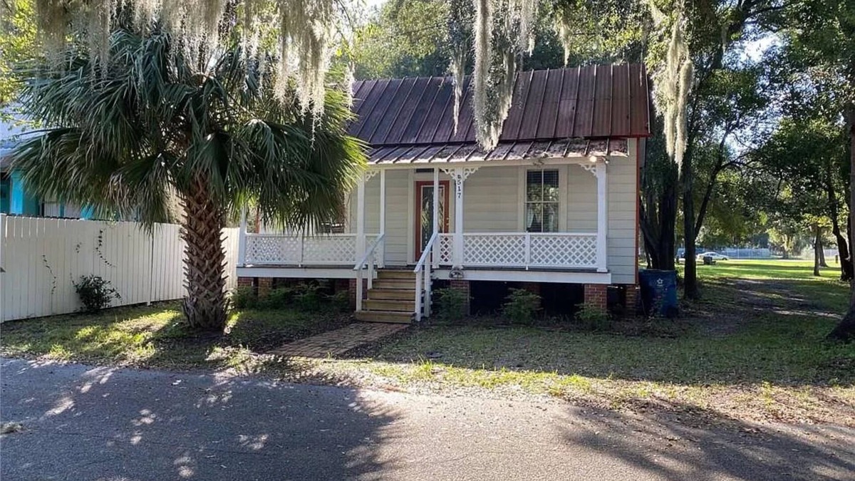 Brunswick House | CHARMING HISTORIC HOME ON WOLFE STREET.IN SOGLO DISTRICT, DOWNTOWN AREA