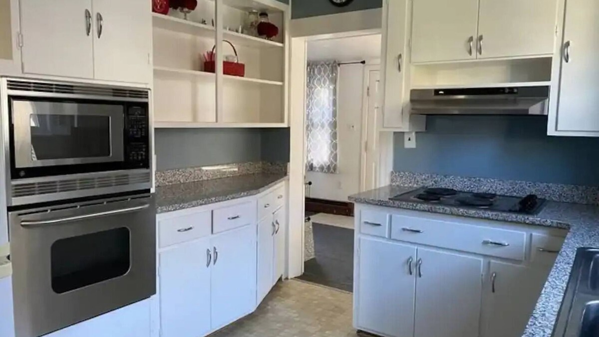 Lexington House | Charming Historic Lexington Home