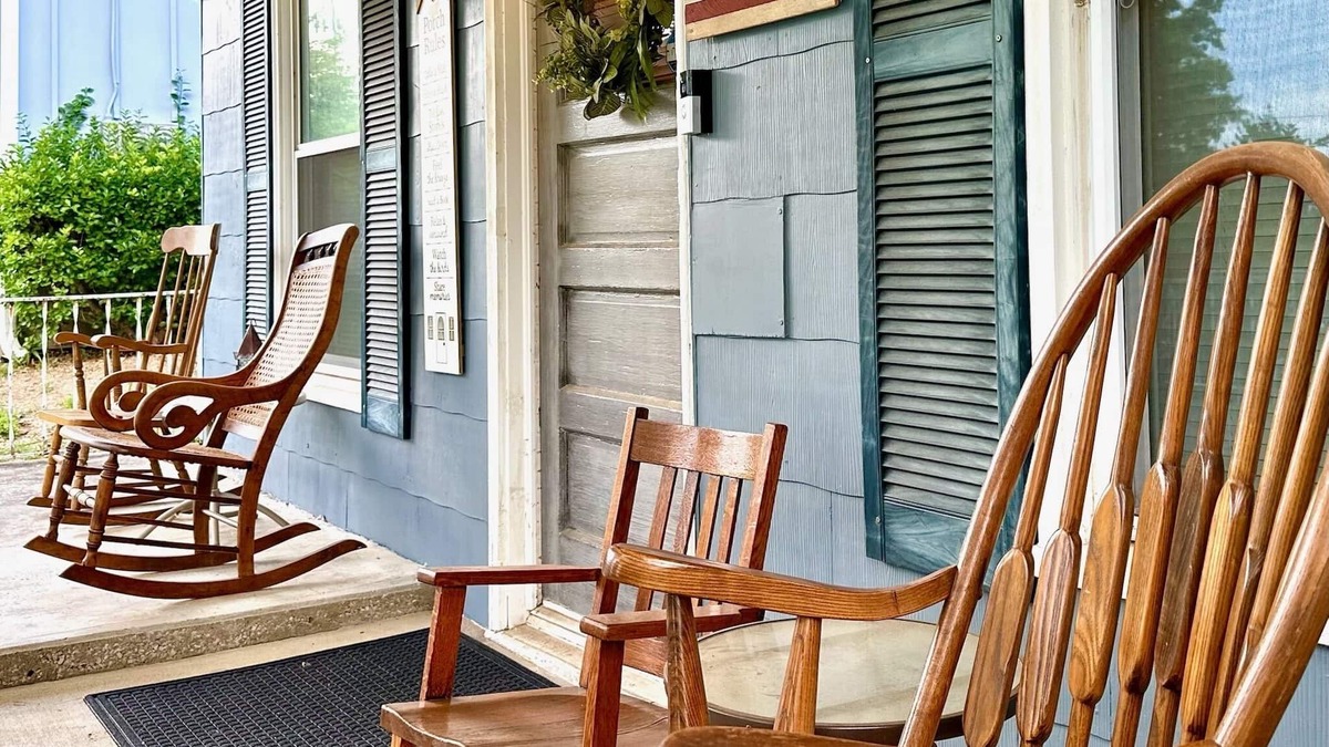 Independence House | Charming Historic Five Bedroom Home available for mid-term rental