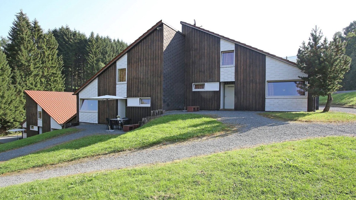 Untervalme House | Charming holiday home near the ski area