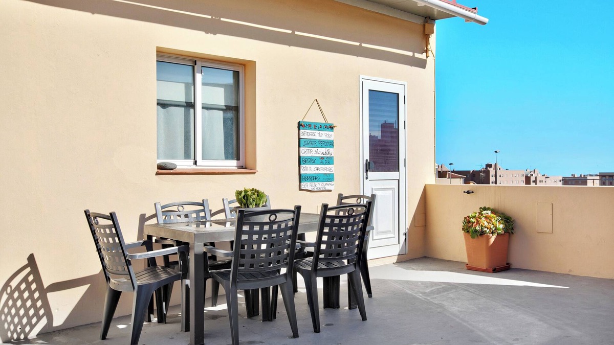 San Isidro House | Charming Holiday Home "Forasteras Home" with Rooftop Terrace & Wi-Fi